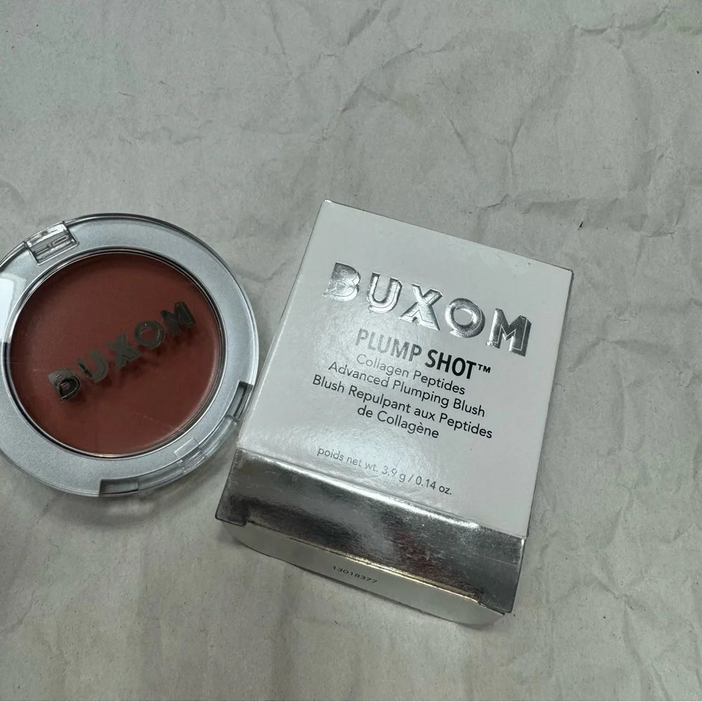 Buxom blush